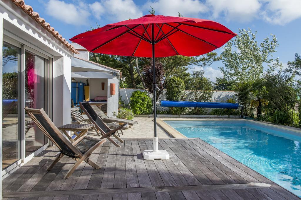 Les Yeux Bleus Bed & Breakfast ノワールムーティエ エクステリア 写真