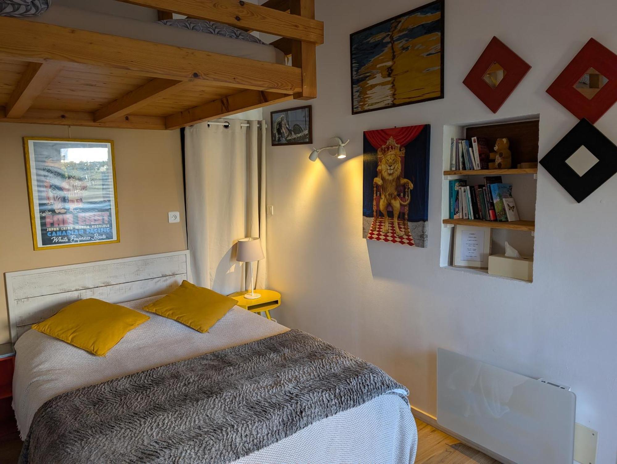 Les Yeux Bleus Bed & Breakfast ノワールムーティエ 部屋 写真