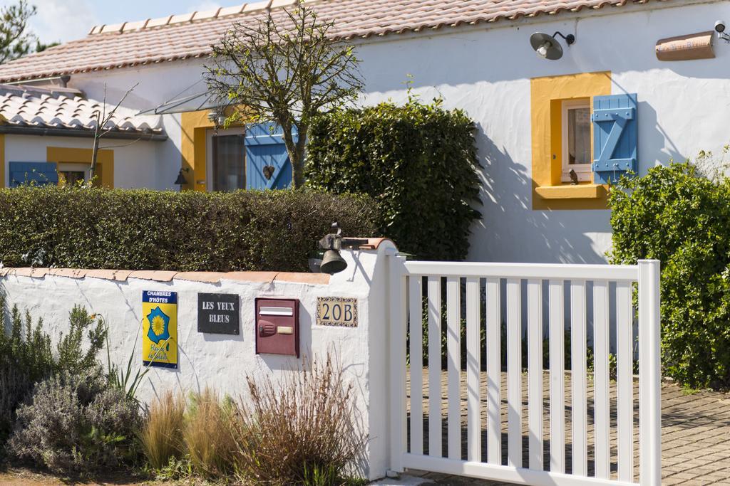 Les Yeux Bleus Bed & Breakfast ノワールムーティエ エクステリア 写真