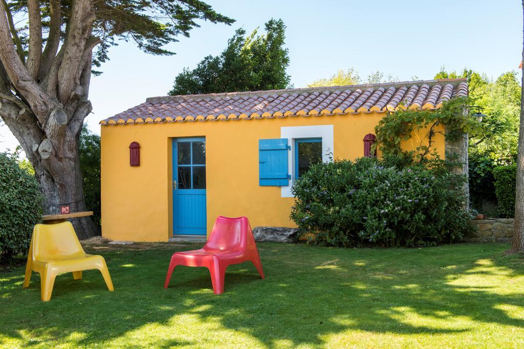 Les Yeux Bleus Bed & Breakfast ノワールムーティエ エクステリア 写真