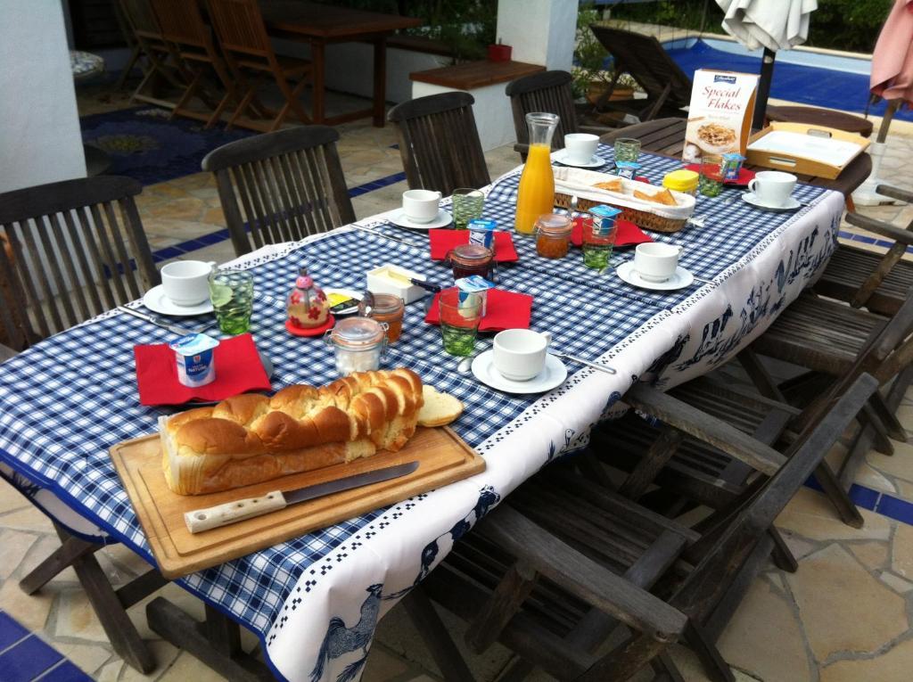 Les Yeux Bleus Bed & Breakfast ノワールムーティエ 部屋 写真