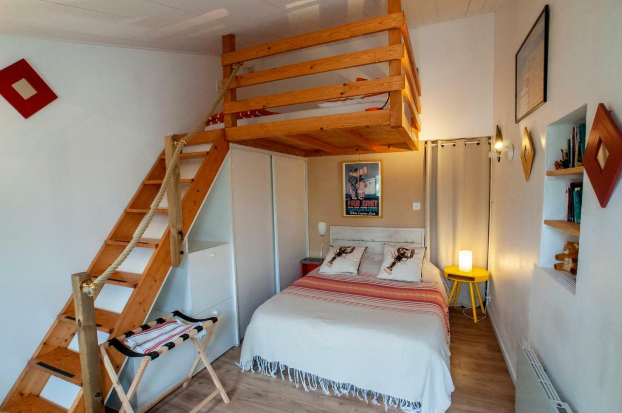 Les Yeux Bleus Bed & Breakfast ノワールムーティエ エクステリア 写真
