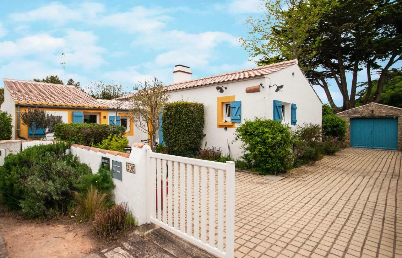 Les Yeux Bleus Bed & Breakfast ノワールムーティエ エクステリア 写真